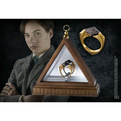 Harry Potter replica 1/1 Lord Voldemort's Horcrux Ring movies The Noble Collection