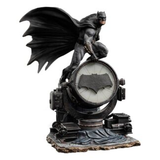 Zack Snyder's Justice League Deluxe Art Scale Statue Batman Batsignal
